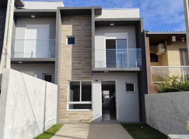 Sobrado novo no bairro bela vista (jardim timbaúva) em gravataí, 3 dormitórios sendo uma suite, imóvel com patio nos fundos e sacada na suite.