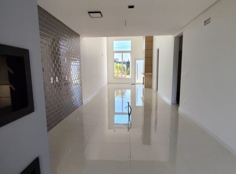 WhatsApp Image 2025-04-15 at 19.42.57 (2)