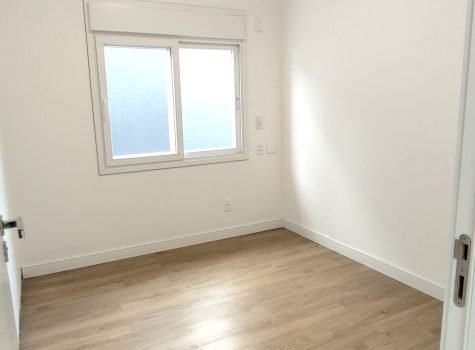 WhatsApp Image 2025-04-15 at 19.42.59 (1)