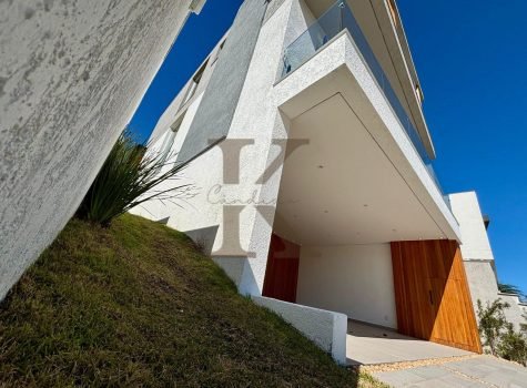 WhatsApp Image 2025-08-28 at 15.42.42