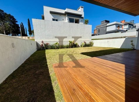 WhatsApp Image 2025-08-28 at 15.42.43