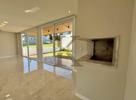 WhatsApp Image 2025-08-28 at 15.42.44 (1)