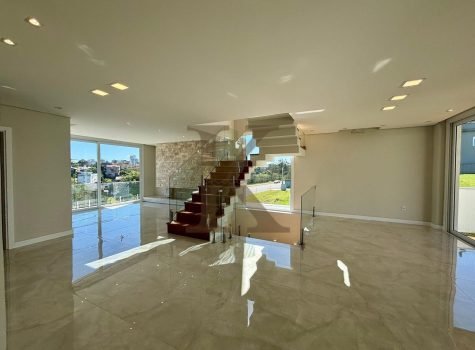 WhatsApp Image 2025-08-28 at 15.42.44