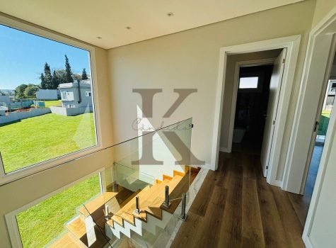 WhatsApp Image 2025-08-28 at 15.44.00