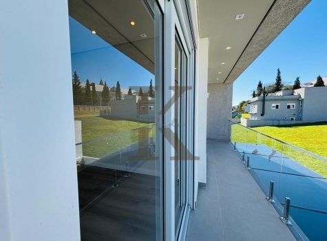 WhatsApp Image 2025-08-28 at 15.44.10