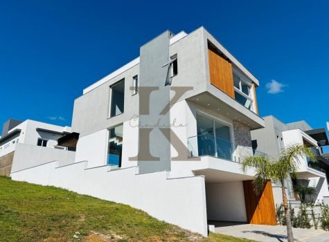 WhatsApp Image 2025-08-28 at 15.44.12 (1)